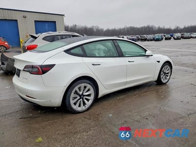 Trzecie zdjęcie samochodu z tyłu: 2022 TESLA MODEL 3 VIN:5YJ3E1EB2NF248368 - miniatura