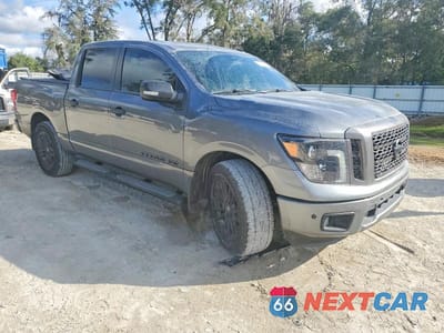 Czwarte zdjęcie samochodu z boku: 2019 NISS TITAN SV VIN:1N6AA1E68KN533253 - miniatura