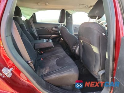 Zdjęcie 11 z 13 samochodu: 2019 JEEP CHEROKEE LATITUDE VIN:1C4PJLCBXKD427952 - miniatura