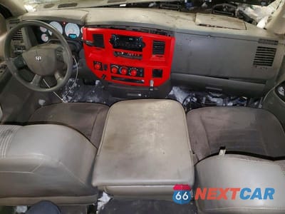 Zdjęcie 8 z 12 samochodu: 2008 DODGE RAM 1500 VIN:1D7HU18N78J184135 - miniatura
