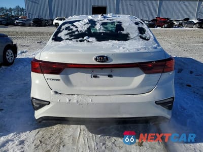 Zdjęcie 6 z 12 samochodu: 2019 KIA FORTE FE VIN:3KPF24AD5KE098854 - miniatura