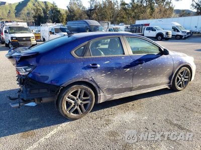 Trzecie zdjęcie samochodu z tyłu: 2021 KIA FORTE GT LINE VIN:3KPF34AD3ME306570 - miniatura
