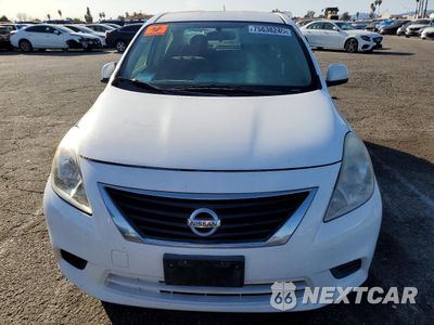 Piąte zdjęcie samochodu w środku: 2014 NISSAN VERSA S VIN:3N1CN7AP2EL822847 - miniatura