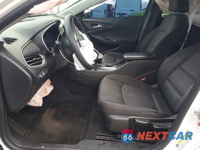 Zdjęcie 7 z 12 samochodu: 2018 CHEVROLET MALIBU LS VIN:1G1ZB5ST1JF192087 - miniatura