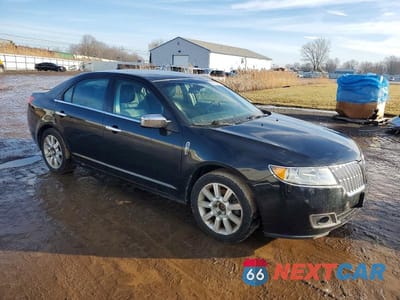 Czwarte zdjęcie samochodu z boku: 2010 LINCOLN MKZ VIN:3LNHL2JC7AR646647 - miniatura