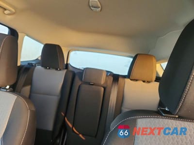 Zdjęcie 10 z 12 samochodu: 2018 FORD ESCAPE SE VIN:1FMCU0GD7JUB23696 - miniatura