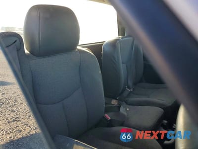 Zdjęcie 10 z 12 samochodu: 2005 CHEVROLET SILVERADO C2500 HEAVY DUTY VIN:1GCHC24U85E275306 - miniatura