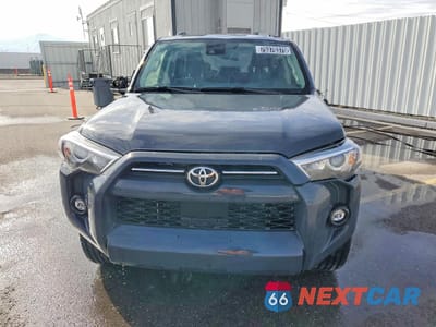 Piąte zdjęcie samochodu w środku: 2024 TOYOTA 4RUNNER SR5/SR5 PREMIUM VIN:JTEMU5JR5R6248346 - miniatura