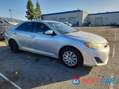 Czwarte zdjęcie samochodu z boku: 2014 TOYOTA CAMRY LE VIN:4T1BF1FK0EU440981 - miniatura