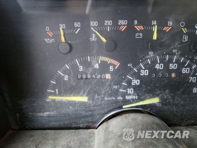 Zdjęcie 9 z 13 samochodu: 1993 CHEVROLET GMT-400 C1500 VIN:2GBEC19Z1P1124429 - miniatura