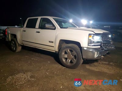 Czwarte zdjęcie samochodu z boku: 2016 CHEVROLET SILVERADO K1500 LTZ VIN:3GCUKSEC3GG103462 - miniatura