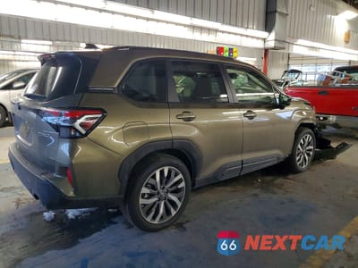 Trzecie zdjęcie samochodu z tyłu: 2025 SUBARU FORESTER TOURING VIN:JF2SLDTC0SH439198 - miniatura