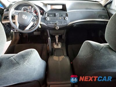 Zdjęcie 8 z 12 samochodu: 2008 HONDA ACCORD EX VIN:JHMCP26778C047625 - miniatura
