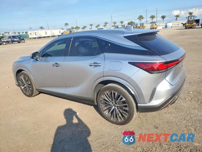 Drugie zdjęcie samochodu z przodu: 2023 LEXUS RX 350 PREMIUM VIN:JTJCHMAA1P2005546 - miniatura