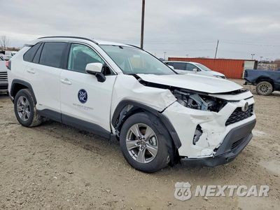 Czwarte zdjęcie samochodu z boku: 2025 TOYOTA RAV4 XLE VIN:4T3RWRFV2SU197250 - miniatura