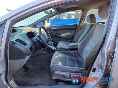 Zdjęcie 7 z 11 samochodu: 2006 HONDA CIVIC LX VIN:1HGFA16516L144987 - miniatura