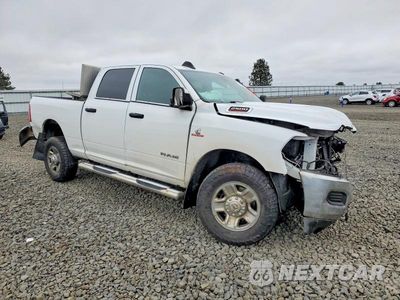 Czwarte zdjęcie samochodu z boku: 2022 RAM 2500 TRADESMAN VIN:3C6UR5CL3NG110030 - miniatura