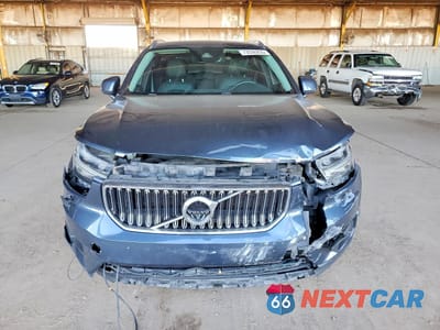 Piąte zdjęcie samochodu w środku: 2021 VOLVO XC40 T5 INSCRIPTION VIN:YV4162UL0M2582028 - miniatura