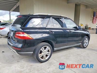 Trzecie zdjęcie samochodu z tyłu: 2014 MERCEDES-BENZ ML 350 VIN:4JGDA5JB9EA440369 - miniatura