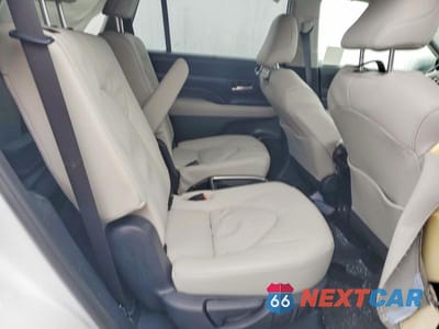 Zdjęcie 11 z 13 samochodu: 2024 TOYOTA GRAND HIGHLANDER XLE VIN:5TDAAAB50RS069250 - miniatura