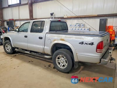 Drugie zdjęcie samochodu z przodu: 2004 DODGE DAKOTA QUAD SLT VIN:1D7HG48N84S666917 - miniatura