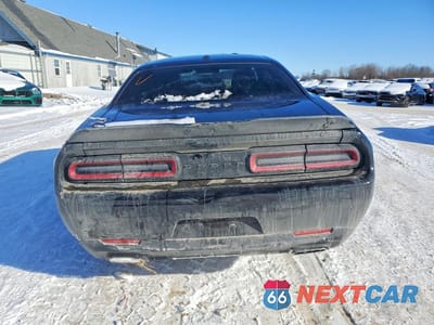 Zdjęcie 6 z 11 samochodu: 2023 DODGE CHALLENGER SXT VIN:2C3CDZGG8PH678269 - miniatura