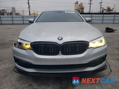 Piąte zdjęcie samochodu w środku: 2018 BMW 530E VIN:WBAJA9C51JB033458 - miniatura