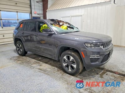 Czwarte zdjęcie samochodu z boku: 2025 JEEP GRAND CHEROKEE 4XE VIN:1C4RJYB69S8692736 - miniatura