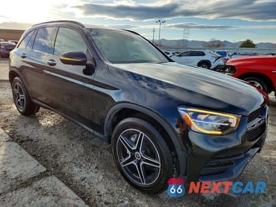 Czwarte zdjęcie samochodu z boku: 2021 MERCEDES-BENZ GLC 300 4MATIC VIN:W1N0G8EB7MV278156 - miniatura