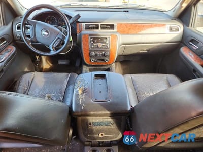 Zdjęcie 8 z 14 samochodu: 2007 CHEVROLET TAHOE C1500 VIN:1GNFC13007J405905 - miniatura