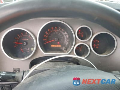 Zdjęcie 9 z 12 samochodu: 2011 TOYOTA TUNDRA DOUBLE CAB SR5 VIN:5TFUY5F16BX201838 - miniatura