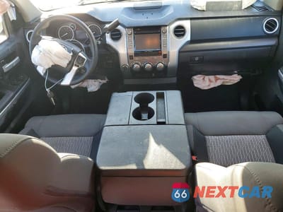 Zdjęcie 8 z 11 samochodu: 2016 TOYOTA TUNDRA SR5 VIN:5TFUY5F11GX492501 - miniatura