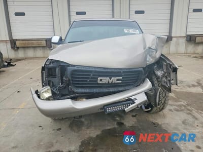 Piąte zdjęcie samochodu w środku: 2001 GMC NEW SIERRA C1500 VIN:1GTEC14V41Z284237 - miniatura