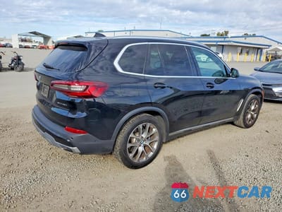 Trzecie zdjęcie samochodu z tyłu: 2020 BMW X5 SDRIVE 40I VIN:5UXCR4C05L9C86077 - miniatura