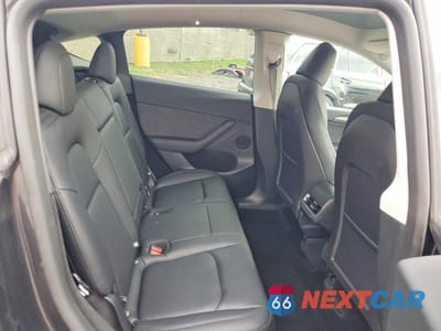 Zdjęcie 11 z 12 samochodu: 2025 TESLA MODEL Y VIN:7SAYGDED3SF218443 - miniatura