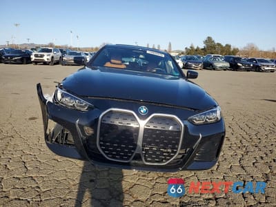Piąte zdjęcie samochodu w środku: 2022 BMW I4 EDRIVE 40 VIN:WBY73AW0XNFN08014 - miniatura