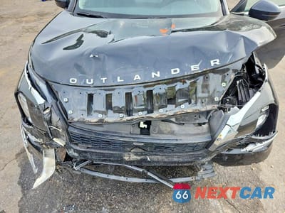 Zdjęcie 12 z 13 samochodu: 2023 MITSUBISHI OUTLANDER SE VIN:JA4J3UA87PZ016607 - miniatura
