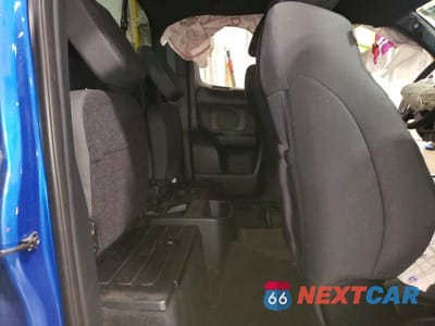 Zdjęcie 10 z 11 samochodu: 2017 TOYOTA TACOMA ACCESS CAB VIN:5TFSZ5AN6HX092000 - miniatura