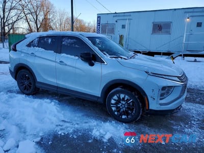 Czwarte zdjęcie samochodu z boku: 2023 MITSUBISHI ECLIPSE CROSS LE VIN:JA4ATVAAXPZ048878 - miniatura