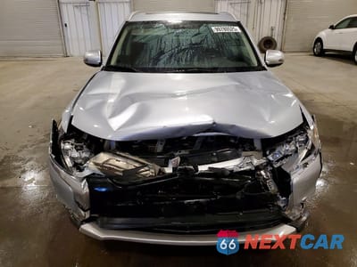 Piąte zdjęcie samochodu w środku: 2017 MITSUBISHI OUTLANDER GT VIN:JA4JZ4AX1HZ031871 - miniatura