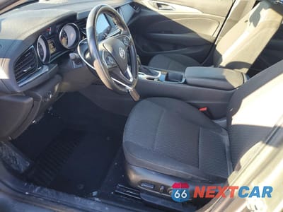 Zdjęcie 7 z 13 samochodu: 2018 BUICK REGAL PREFERRED VIN:W04GL6SXXJ1122938 - miniatura