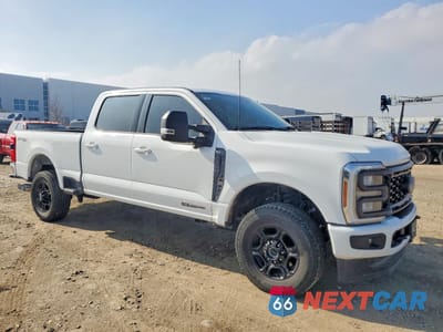 Czwarte zdjęcie samochodu z boku: 2024 FORD F350 SUPER DUTY VIN:1FT8W3BT6REC72661 - miniatura