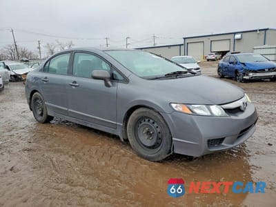 Czwarte zdjęcie samochodu z boku: 2010 HONDA CIVIC LX VIN:19XFA1F52AE086274 - miniatura