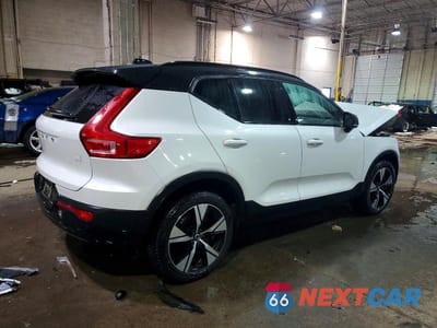 Trzecie zdjęcie samochodu z tyłu: 2022 VOLVO XC40 P8 RECHARGE PLUS VIN:YV4ED3UR7N2690875 - miniatura