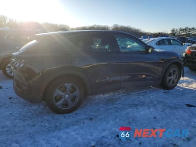 Trzecie zdjęcie samochodu z tyłu: 2022 FORD MUSTANG MACH-E SELECT VIN:3FMTK1RM0NMA59522 - miniatura