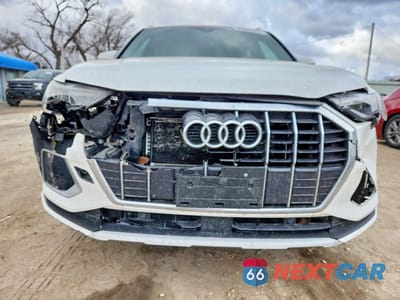 Piąte zdjęcie samochodu w środku: 2021 AUDI Q3 PREMIUM 40 VIN:WA1AUCF33M1091741 - miniatura