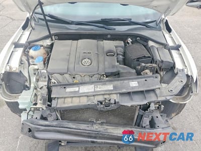 Zdjęcie 11 z 13 samochodu: 2014 VOLKSWAGEN PASSAT SE VIN:1VWBP7A38EC015337 - miniatura