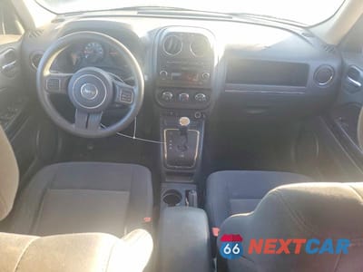 Zdjęcie 8 z 13 samochodu: 2011 JEEP PATRIOT SPORT VIN:1J4NT1GA2BD170349 - miniatura