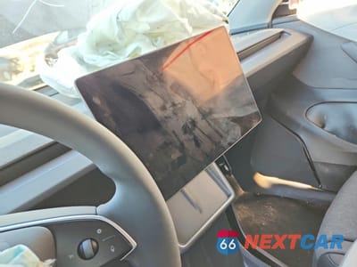 Zdjęcie 9 z 12 samochodu: 2026 TESLA MODEL Y VIN:7SAYGDED2TA598163 - miniatura