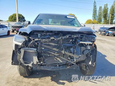 Piąte zdjęcie samochodu w środku: 2025 TOYOTA TUNDRA CREWMAX SR VIN:5TFLA5DB1SX284459 - miniatura